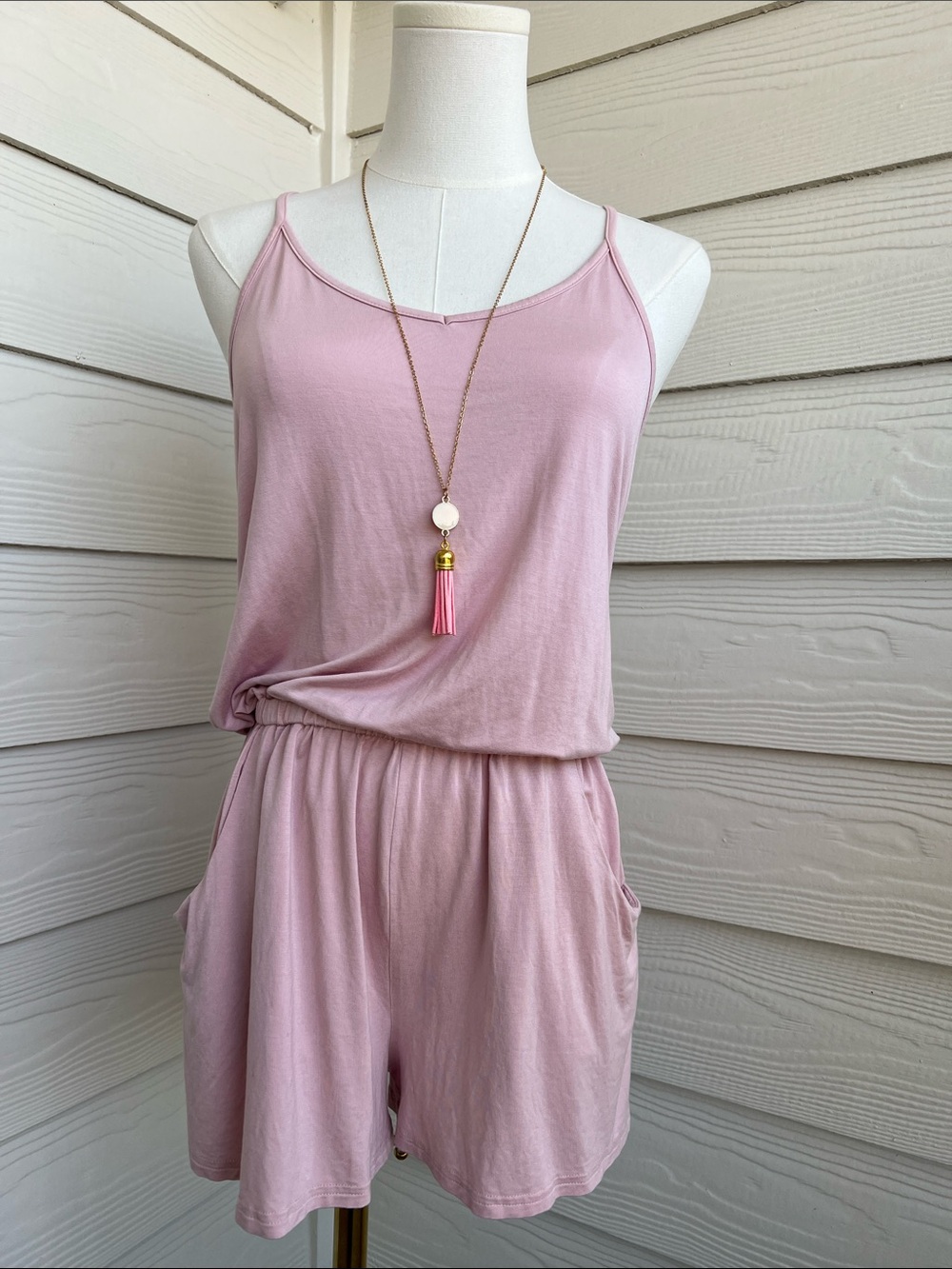 🩷 ReoRia Spaghetti Strap Romper - Pink - Medium 🩷